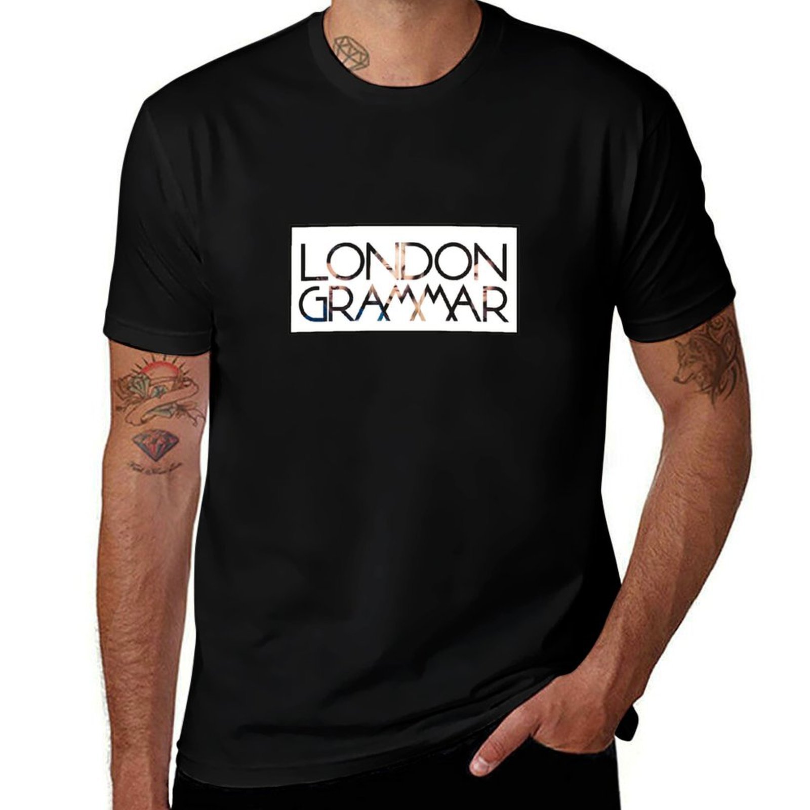 Street Fashion In London - T-shirt London Grammar, mode streetwear, tee-shirt