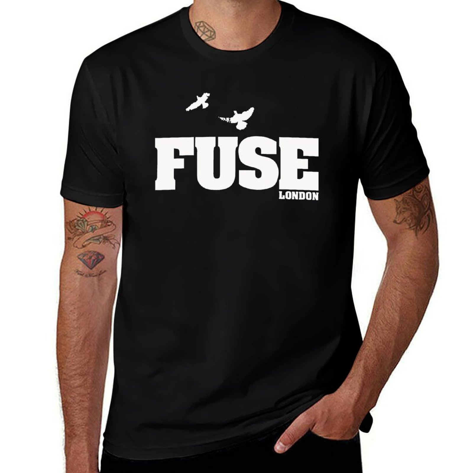 Street Fashion In London - T-shirt Fuse London, mode streetwear, t-shirt