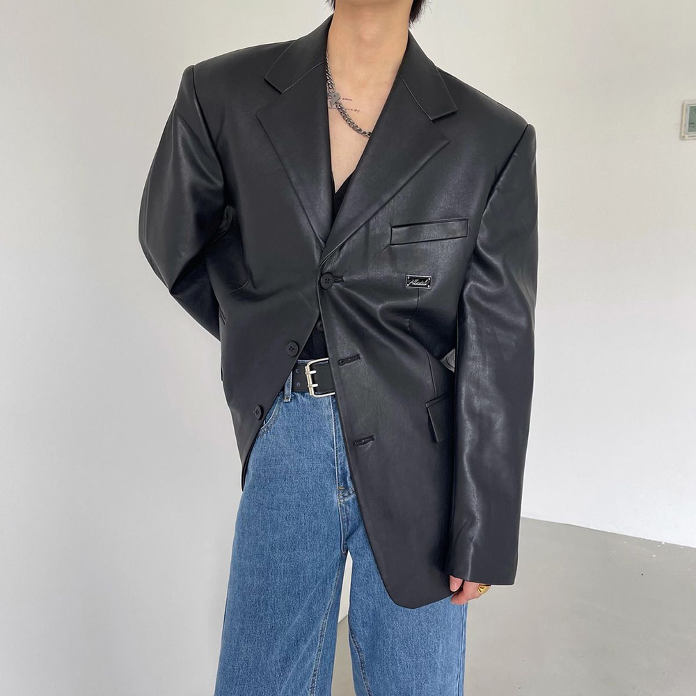 Street Fashion Trends 2025 - Veste en cuir PU à manches