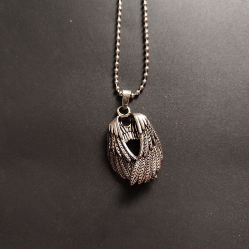 Collier rétro niche avec ailes - Japanese Street Fashion Female avis et prix